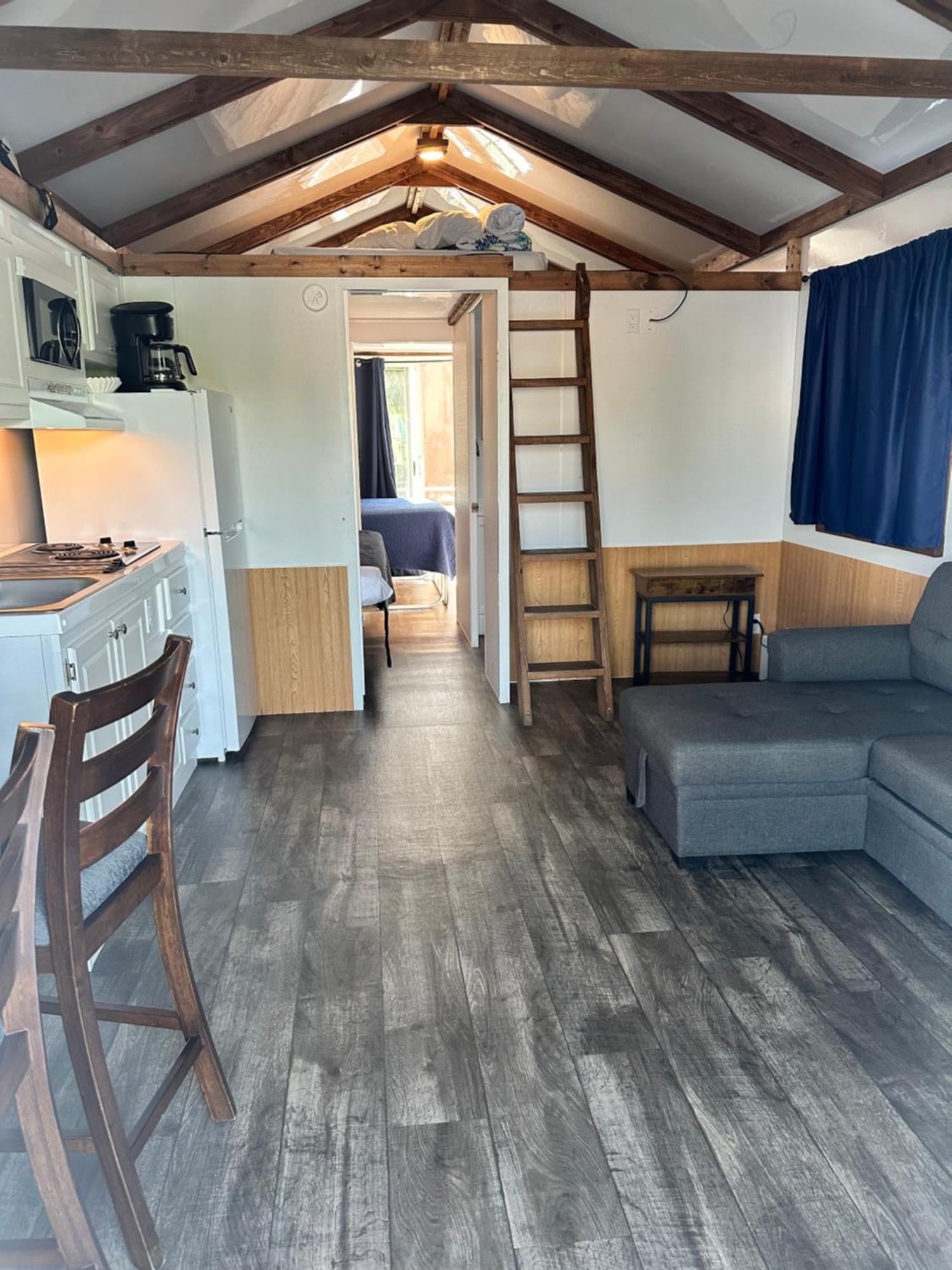 Aqua Lodges At Hurricane Hole Marina ストック・アイランド エクステリア 写真