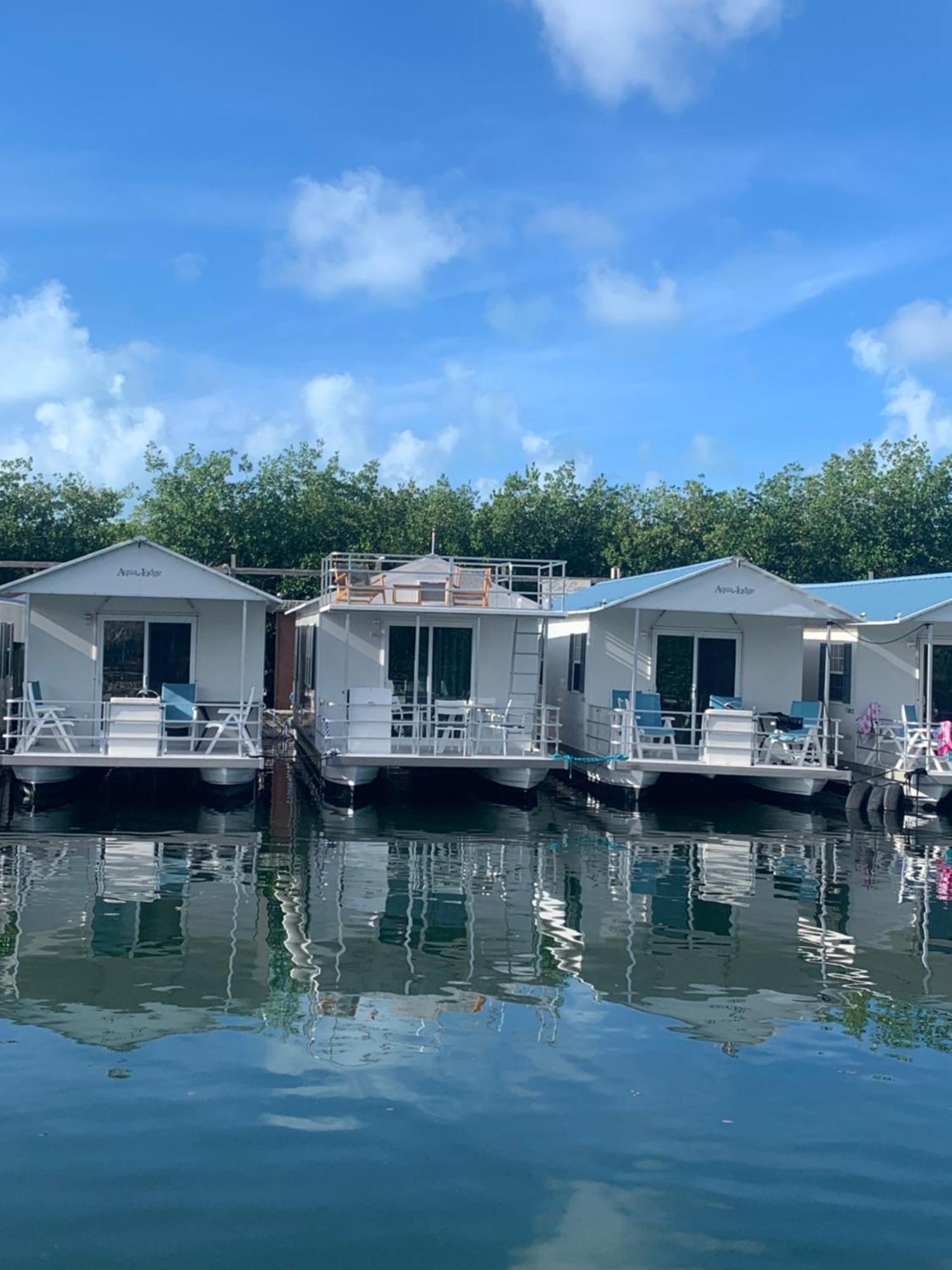 Aqua Lodges At Hurricane Hole Marina ストック・アイランド エクステリア 写真